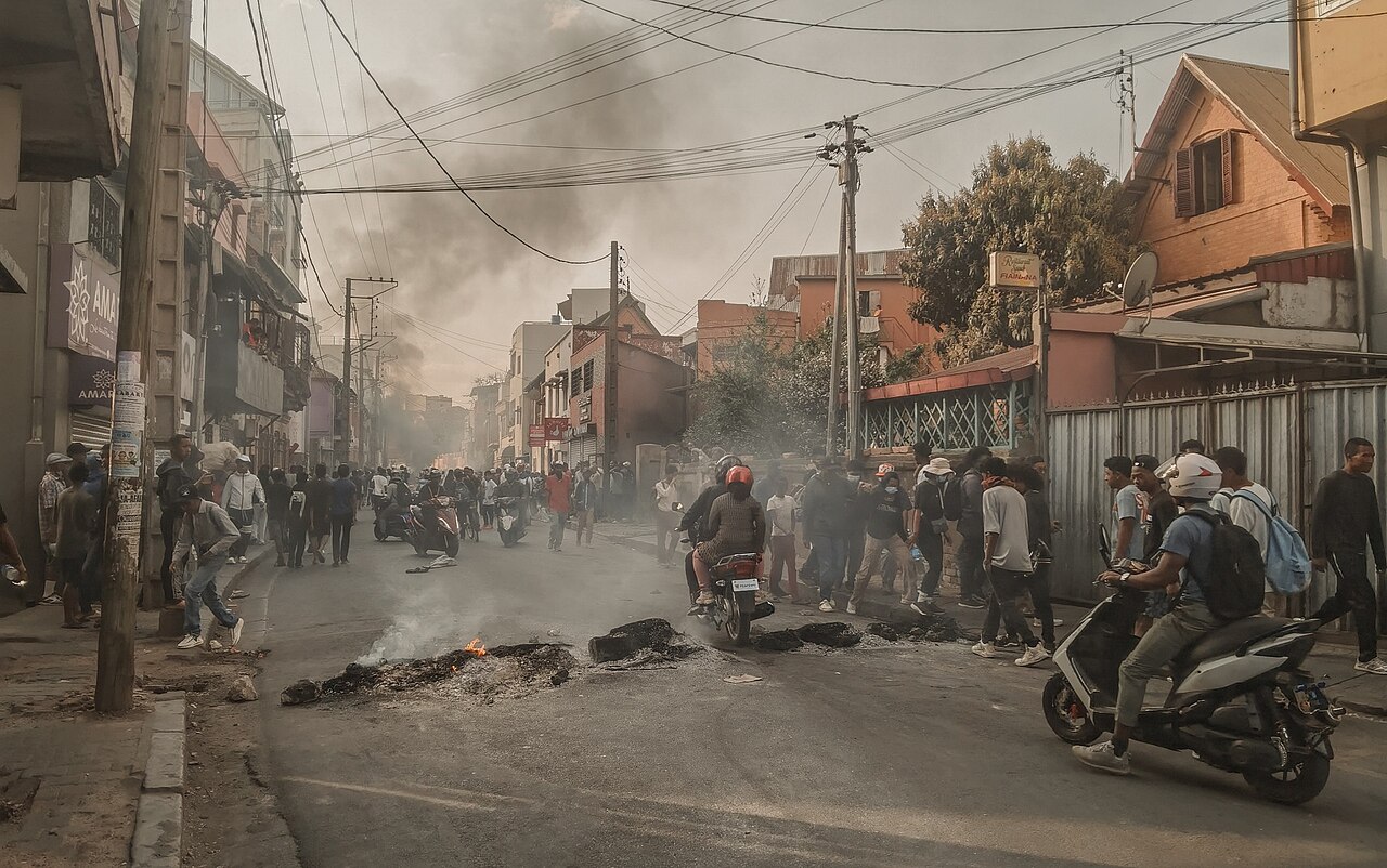 Madagaskars unvollendete Revolution: Bricht ein Jugendaufstand den politischen Teufelskreis?